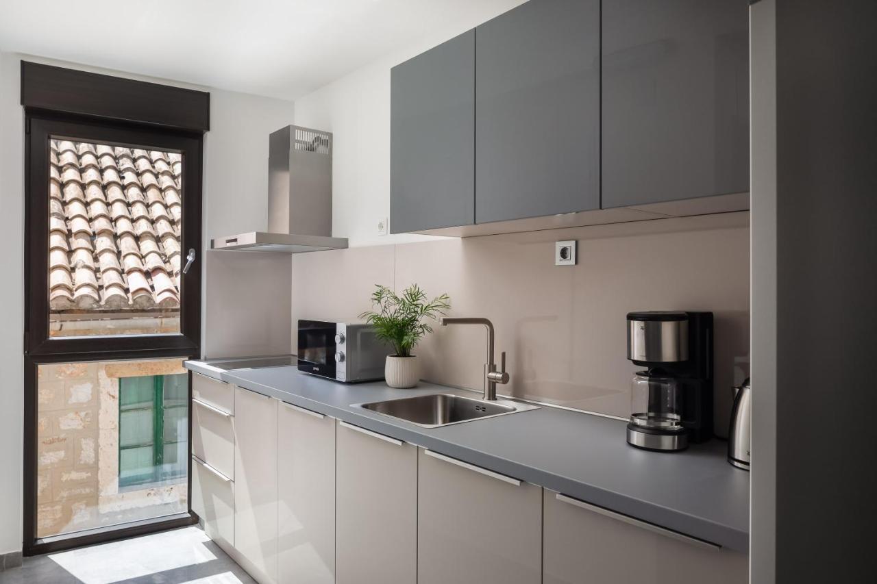 Residence The One - New Komiža Екстериор снимка