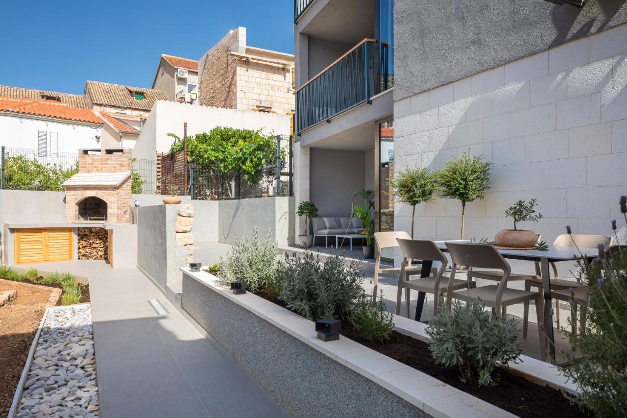 Residence The One - New Komiža Екстериор снимка