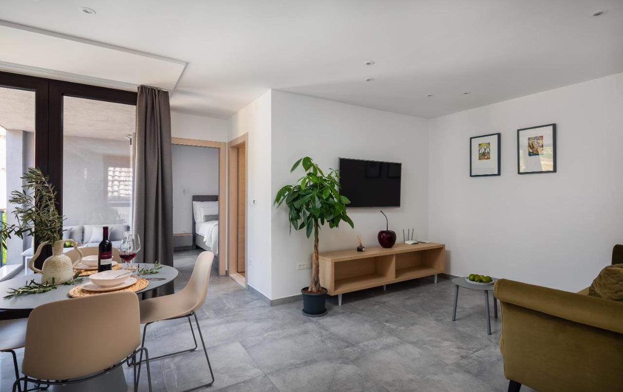 Residence The One - New Komiža Екстериор снимка