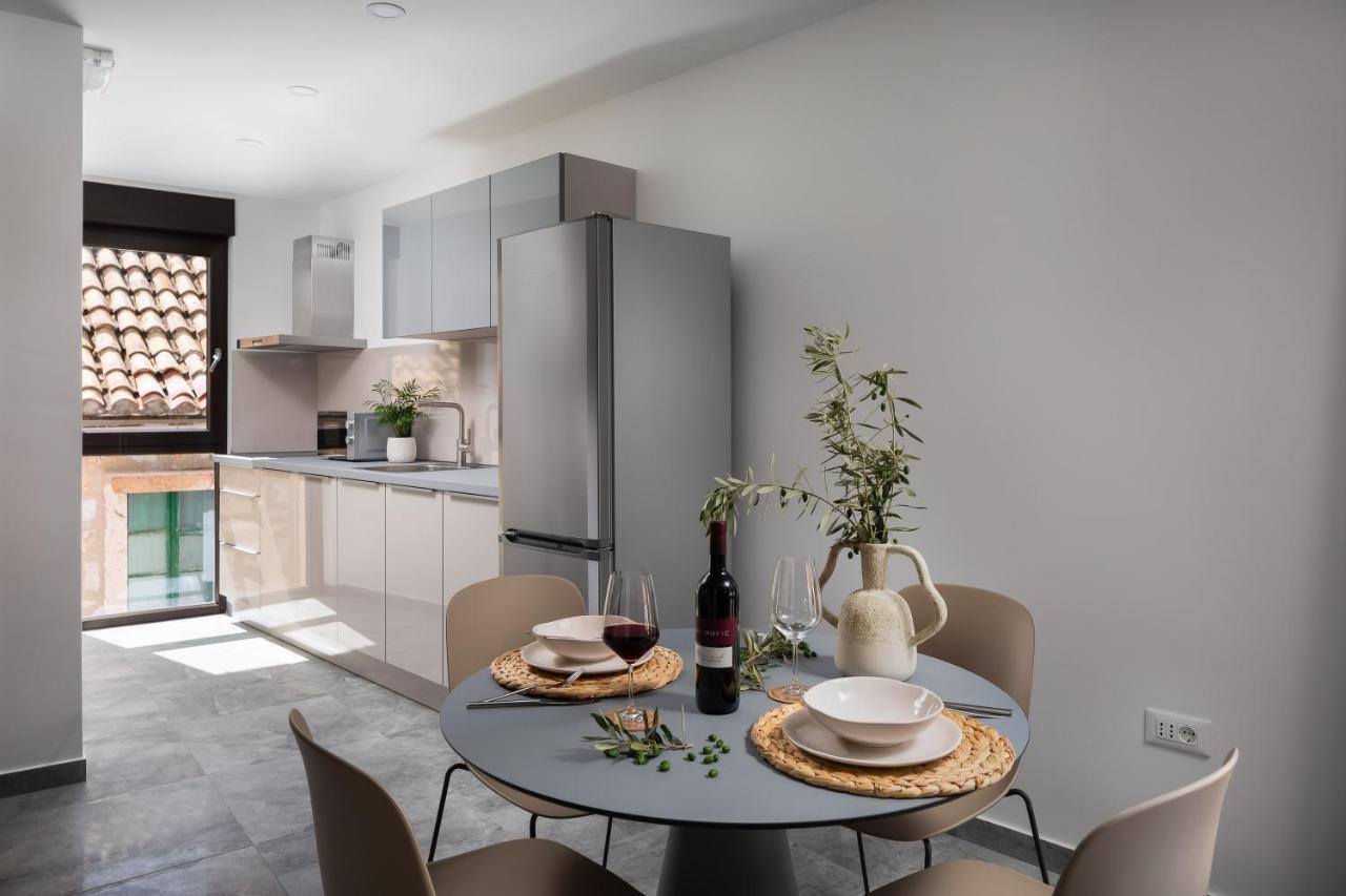Residence The One - New Komiža Екстериор снимка